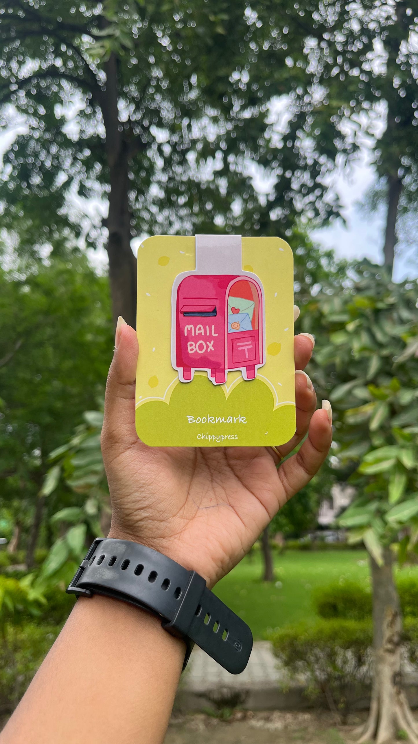 Mailbox magnetic bookmark