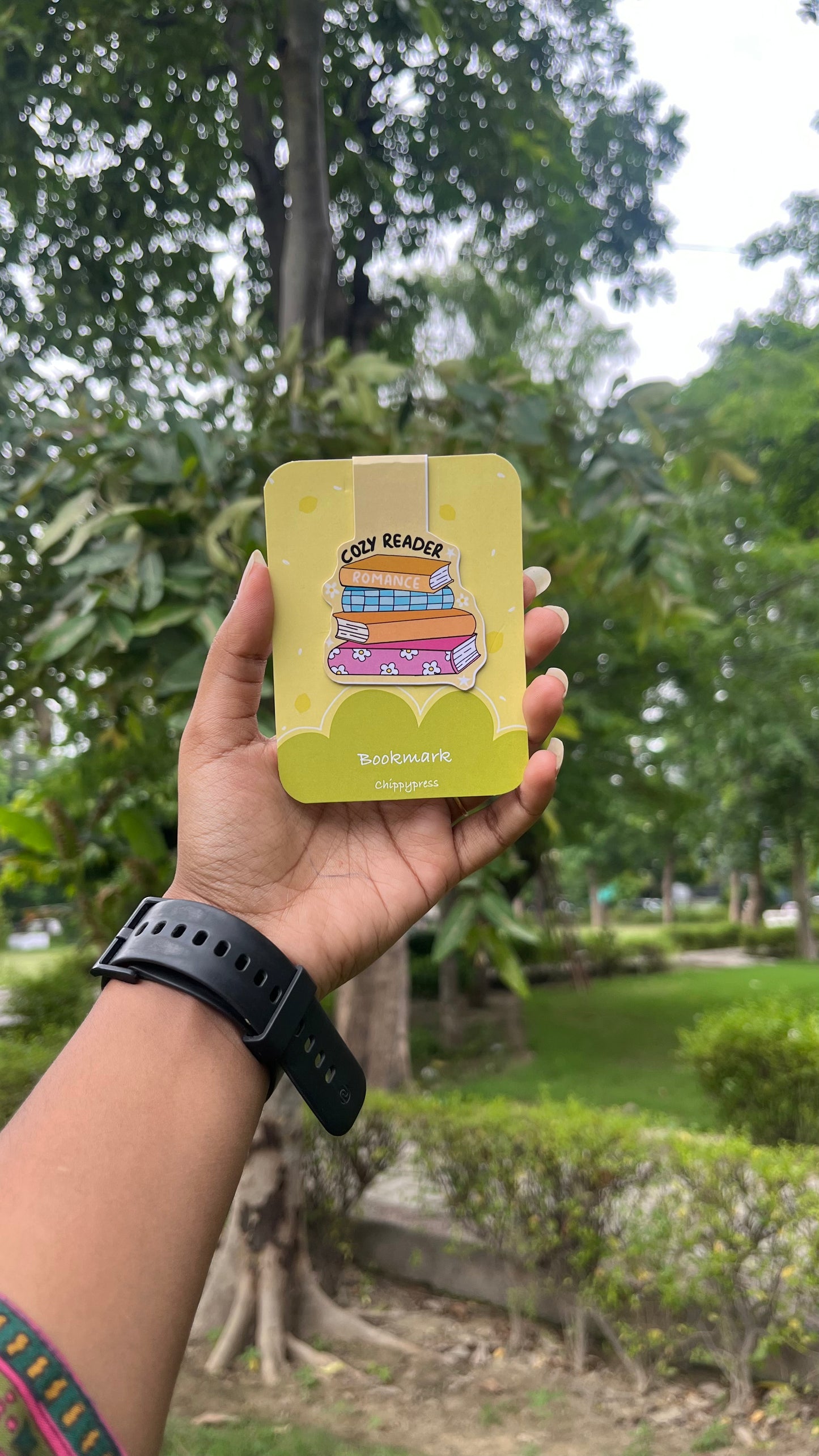 cozy reader magnetic bookmark