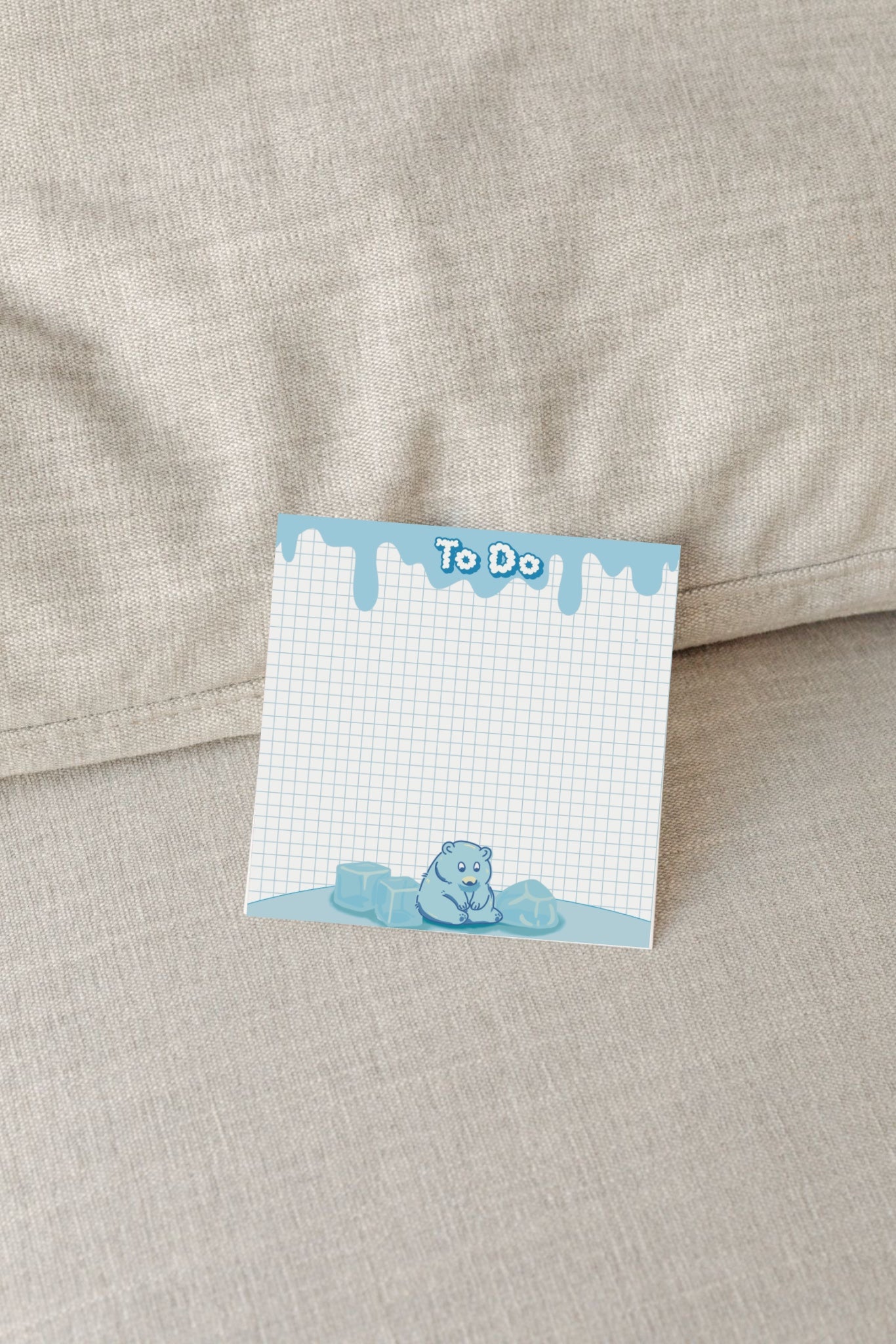 Polar bear in Snow magnetic notepad